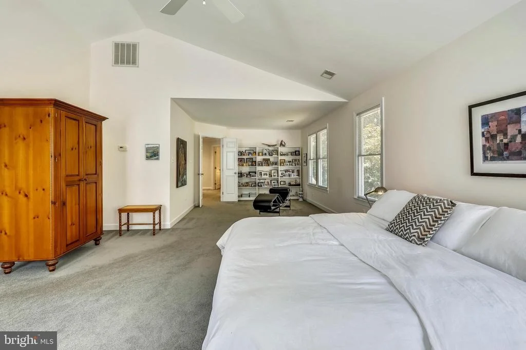 Photo of 17703 GLOBE THEATRE DRIVE