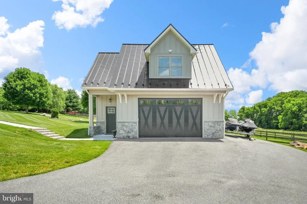 Photo of 8812 YELLOW SPRINGS ROAD