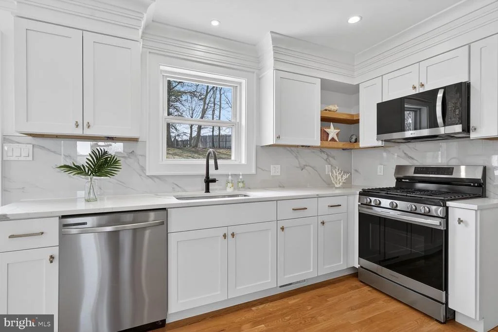Photo of 10224 GREEN FOREST DRIVE
