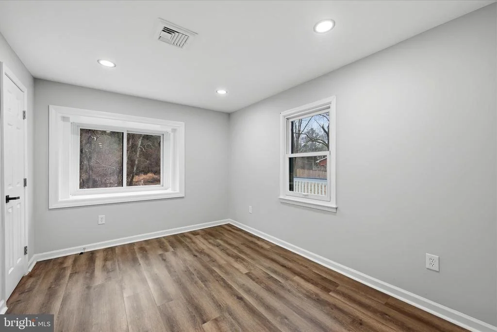 Photo of 2639 LOGMILL ROAD