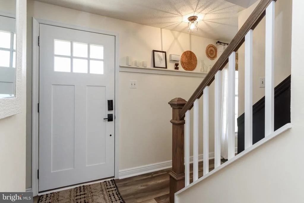 Photo of 4400 AGATE COURT