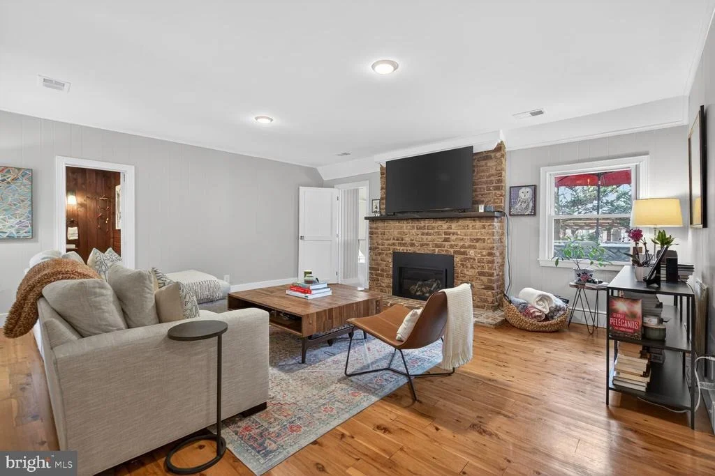 Photo of 17641 RAVEN ROCKS ROAD