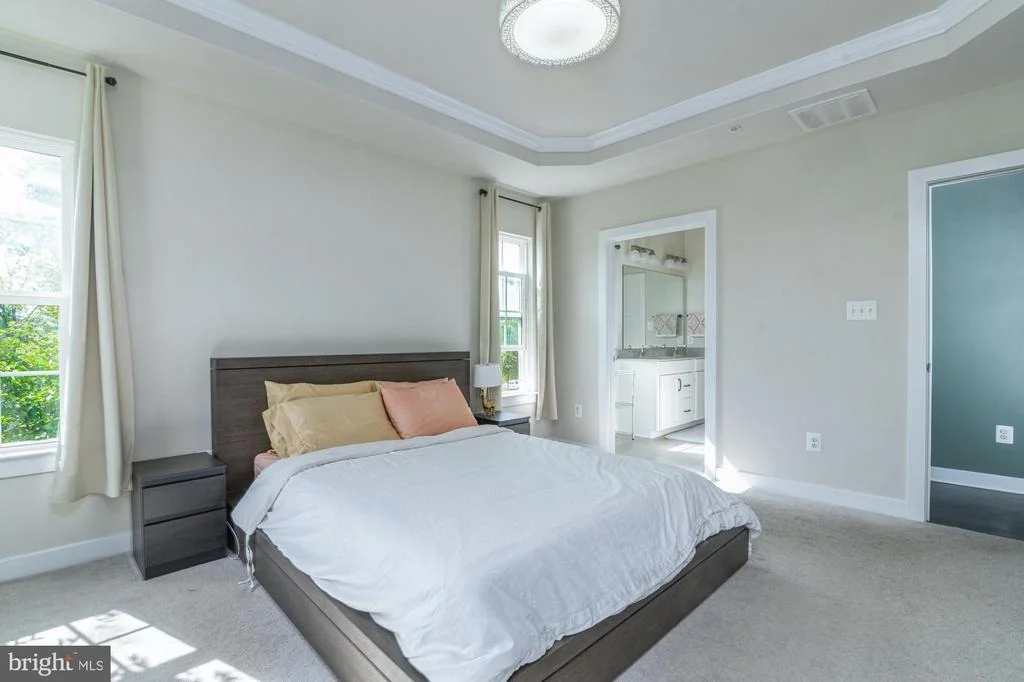 Photo of 405 POTOMAC VIEW PARKWAY