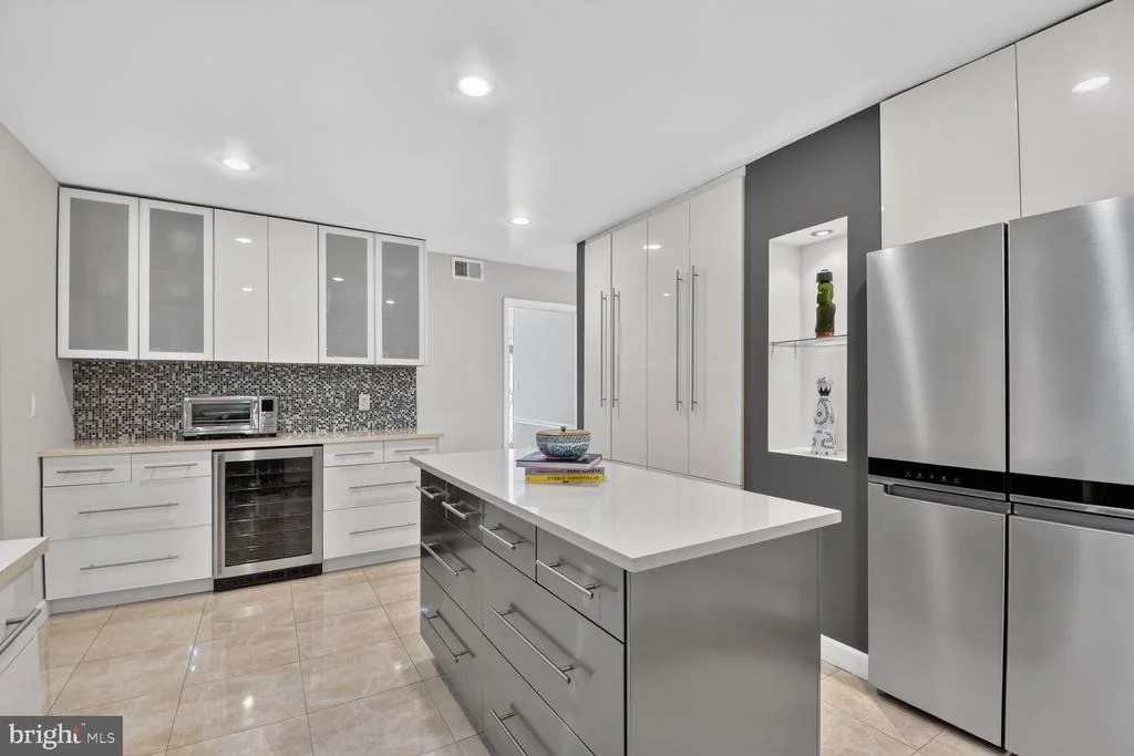 Photo of 9 RICHVIEW COURT
