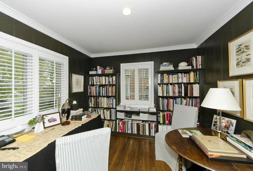 Photo of 4320 LORCOM LANE