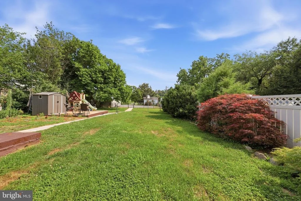 Photo of 12065 MAIN STREET