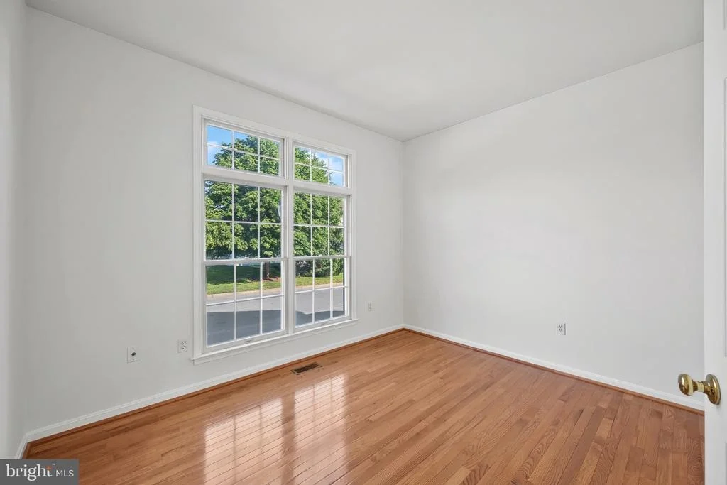 Photo of 1002 EASTBOURNE COURT