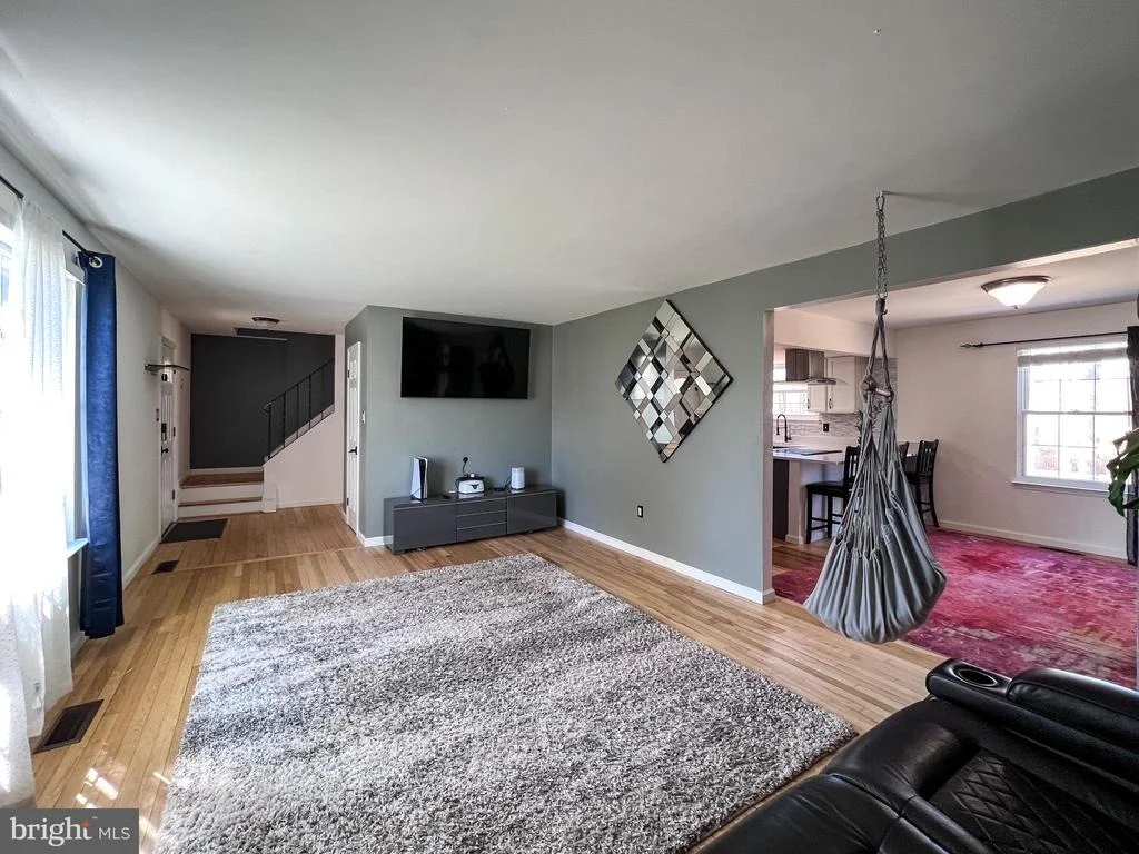 Photo of 9601 ROOSTER LANE