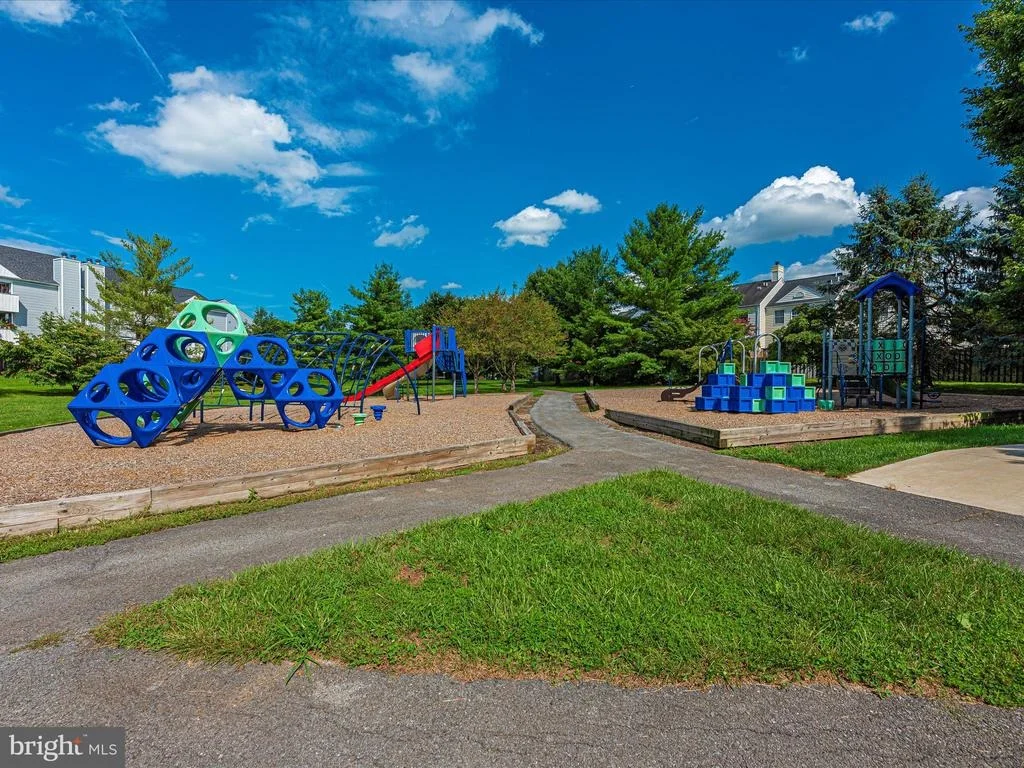 Photo of 2124 COLLINGWOOD LANE