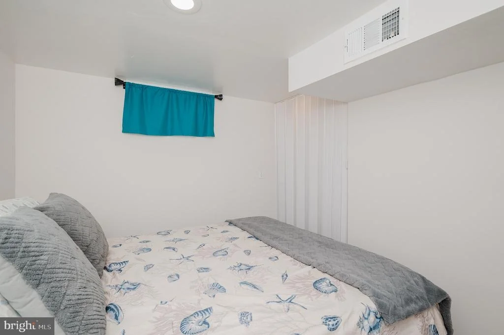 Photo of 403 WEBB LANE