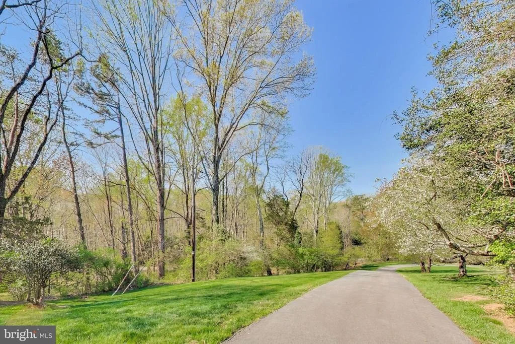 Photo of 3137 HUNT ROAD