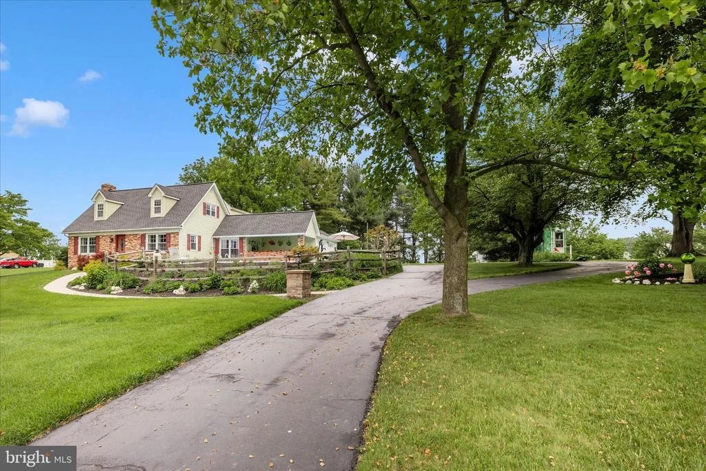 Photo of 11861 RENNER ROAD