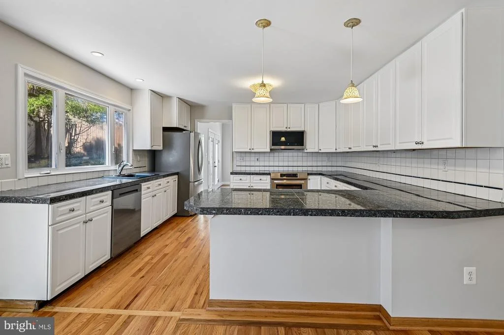 Photo of 5106 THUNDER HILL ROAD