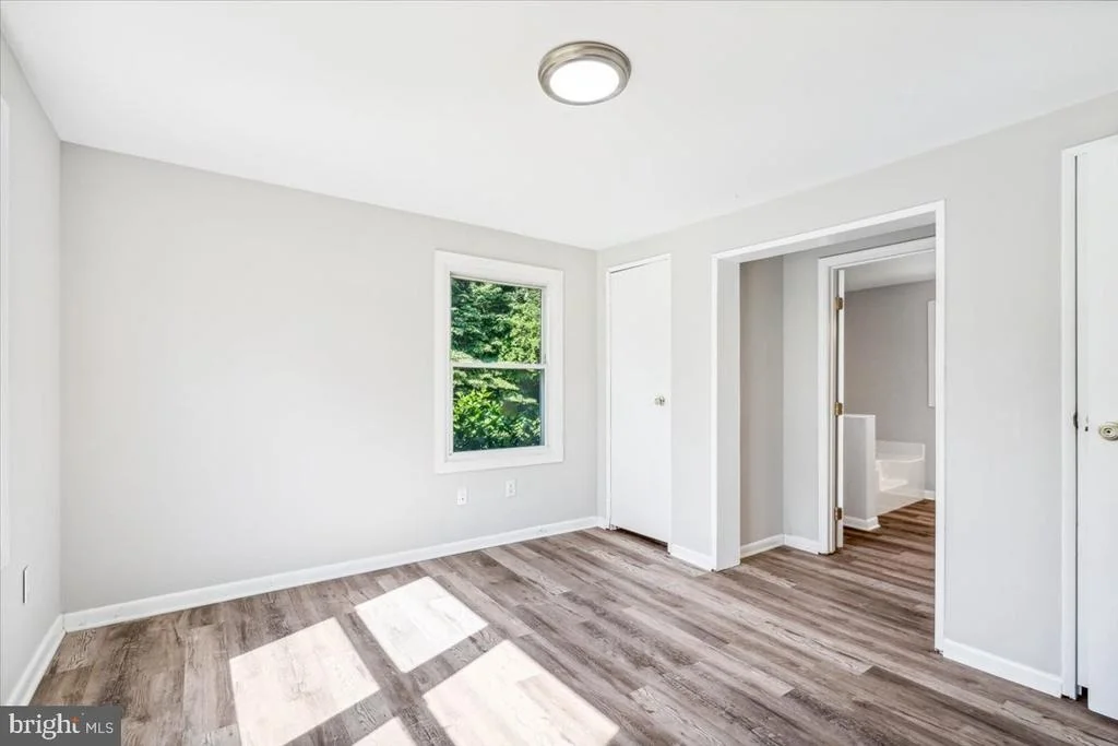 Photo of 6347 DAVIS ROAD