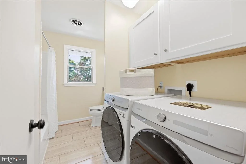 Photo of 403 W WILSON BOULEVARD