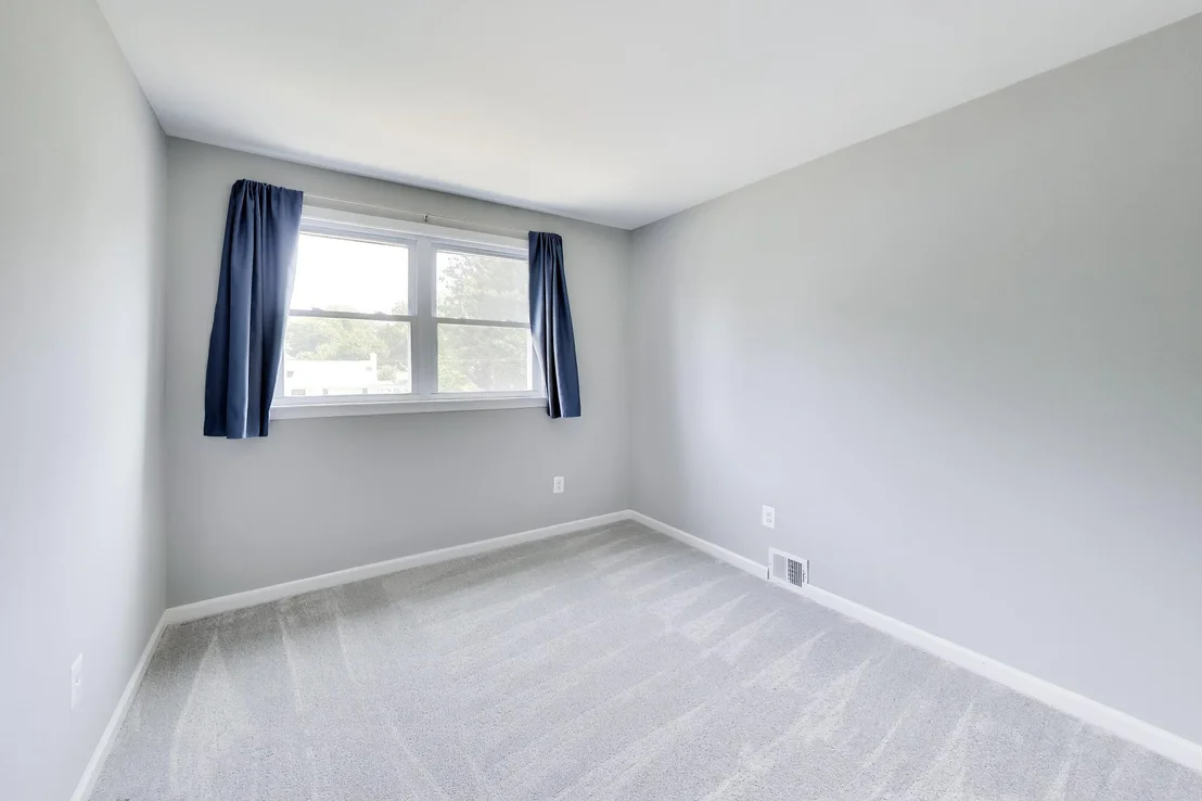 Photo of 5816 AMELIA STREET