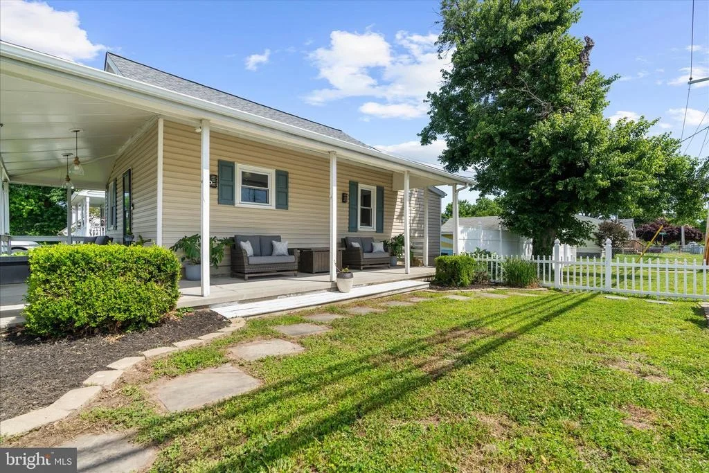 Photo of 7825 BRIDGE DRIVE