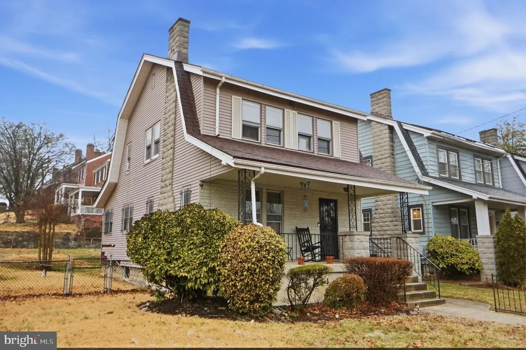Photo of 4100 20TH STREET NE