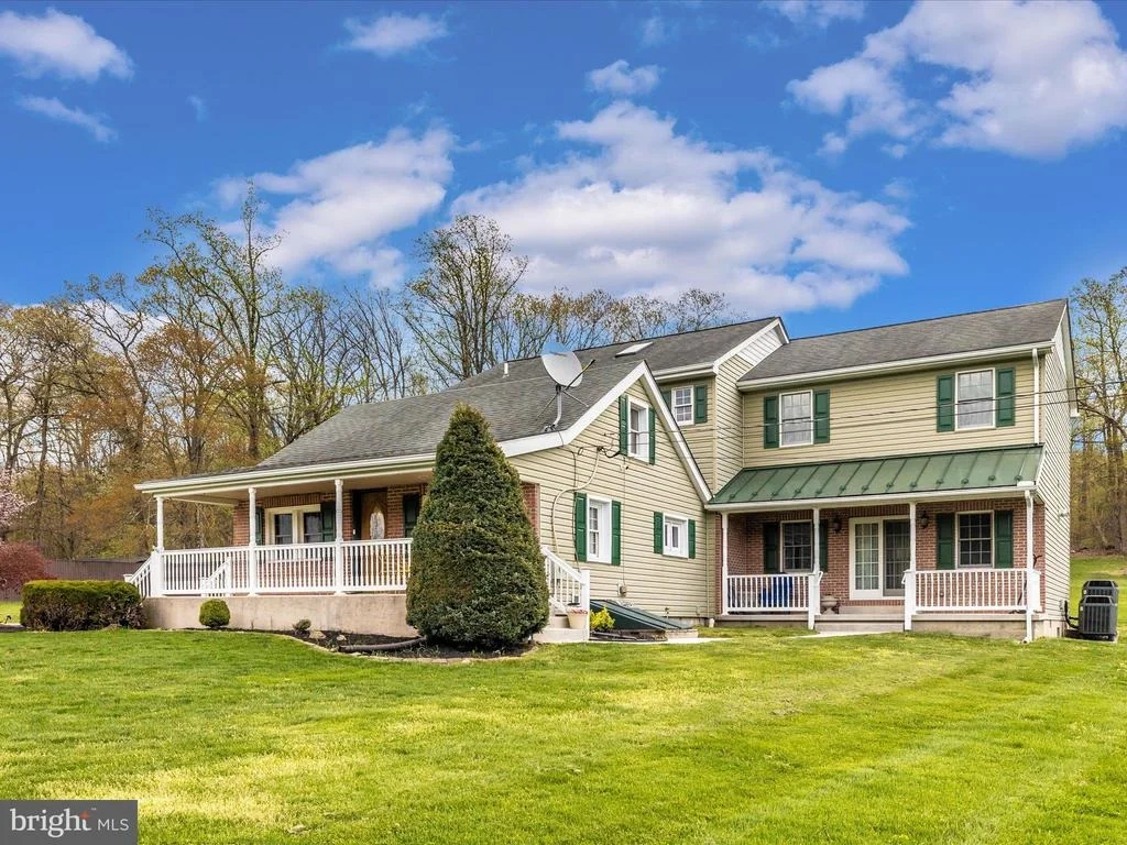 Photo of 11505 PLEASANT VALLEY ROAD