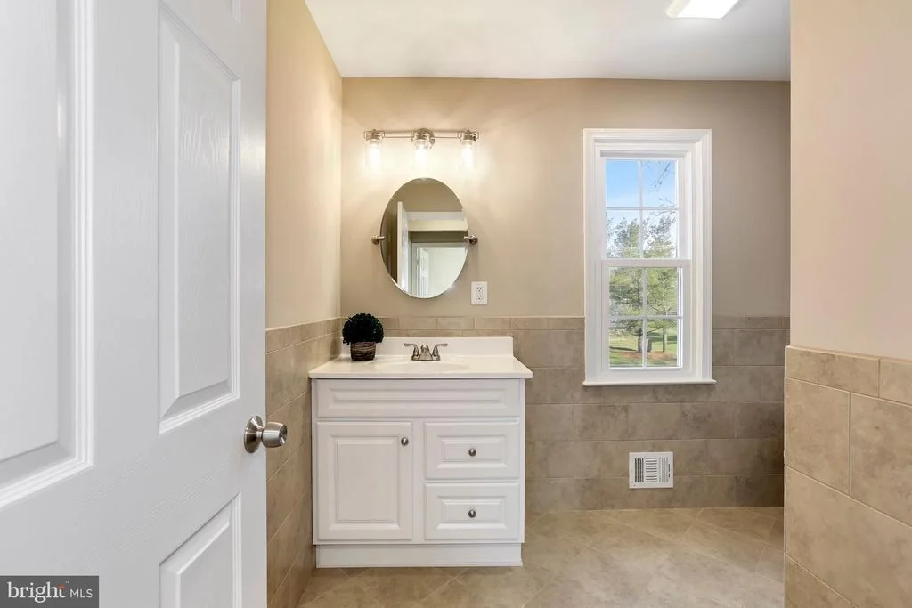 Photo of 16904 CASHELL ROAD
