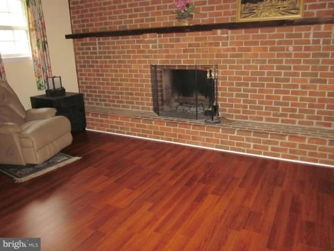 Photo of 8309 MOUNTAIN LAUREL LANE