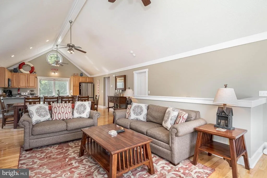 Photo of 25 SILVER TREE LANE