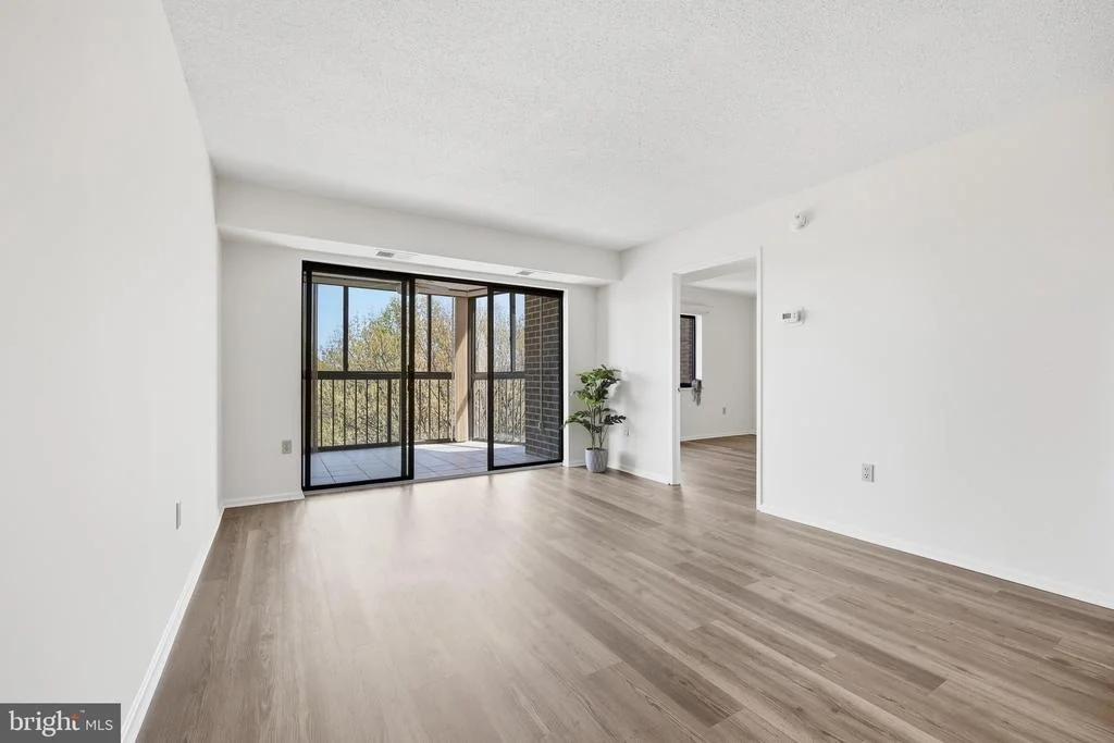 Photo of Unit 21006 at 15107 INTERLACHEN DRIVE