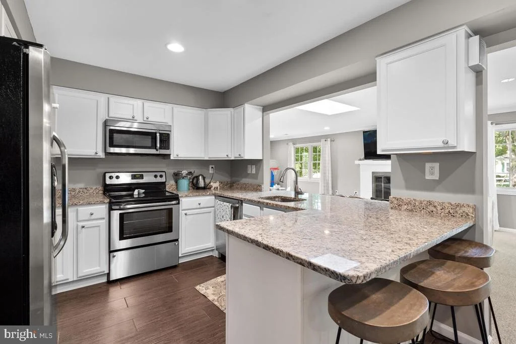 Photo of 14028 BREEZE HILL LANE