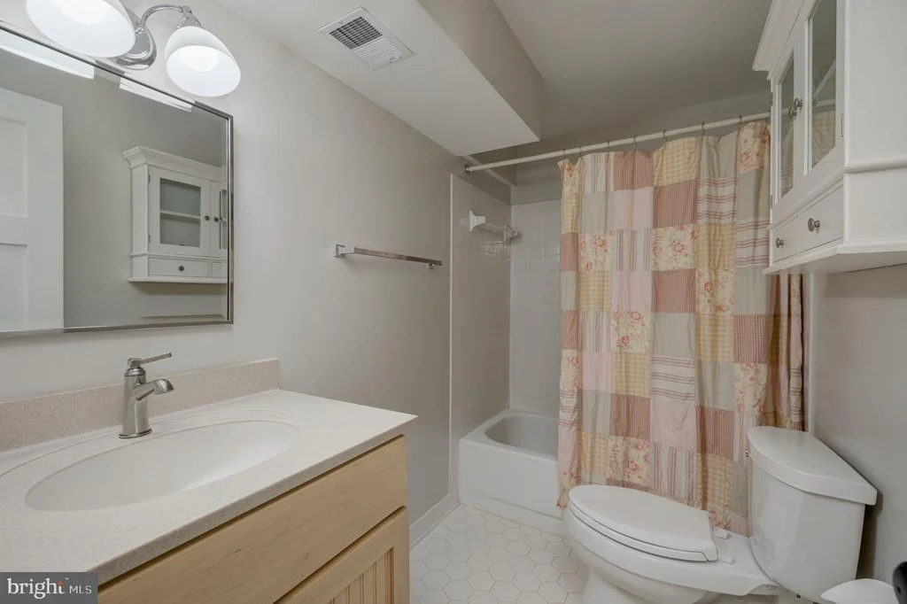 Photo of 8508 HEATHER POINT DRIVE