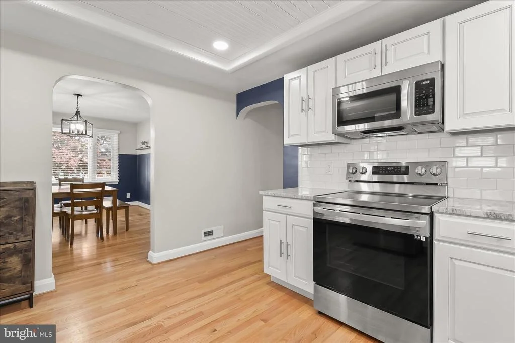 Photo of 10119 BIRD RIVER ROAD
