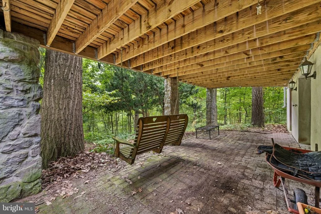 Photo of 502 SILVER RUN VALLEY ROAD