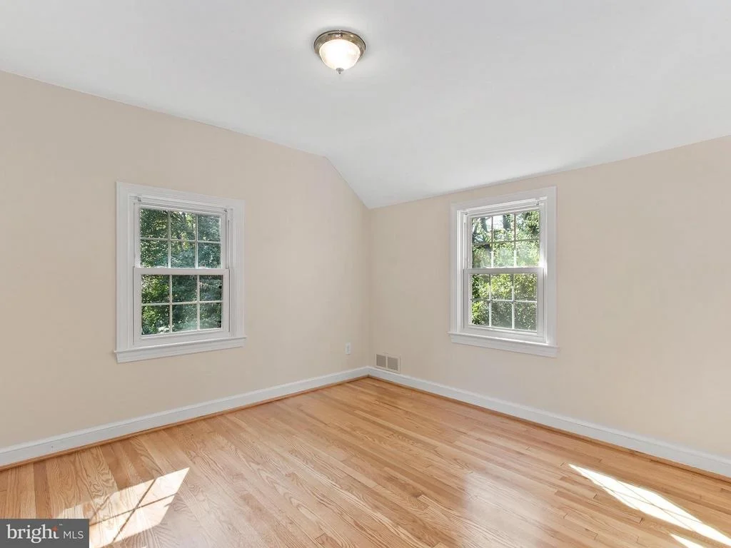 Photo of 9419 RUSSELL ROAD