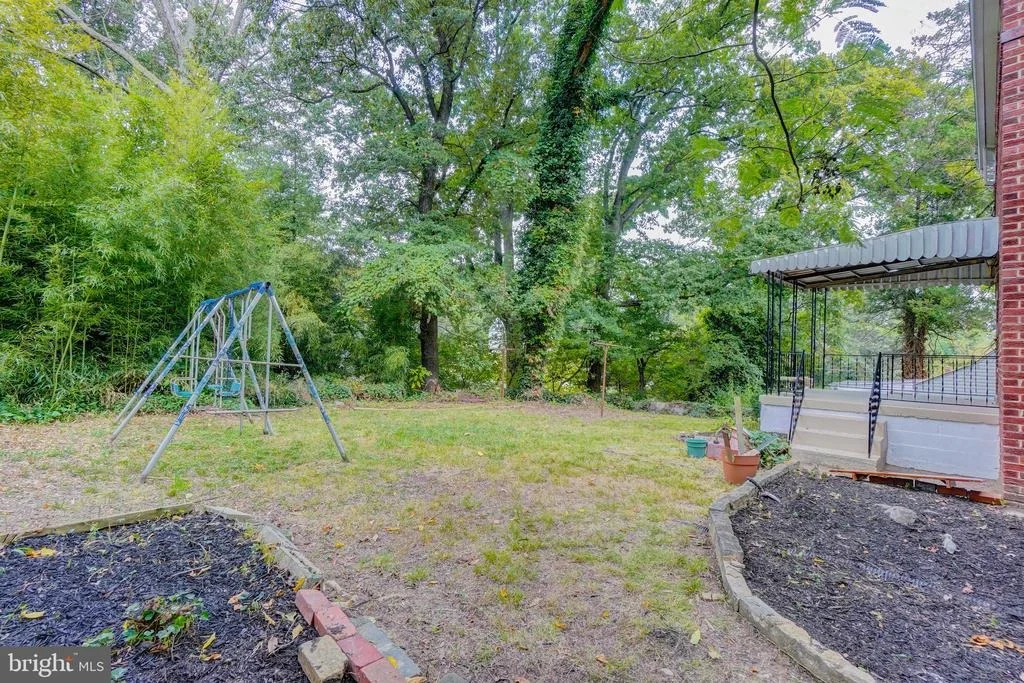 Photo of 2303 BRETON DRIVE
