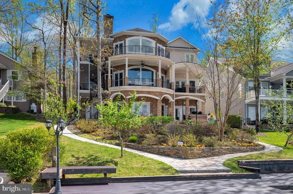 Photo of 206 MADISON CIRCLE
