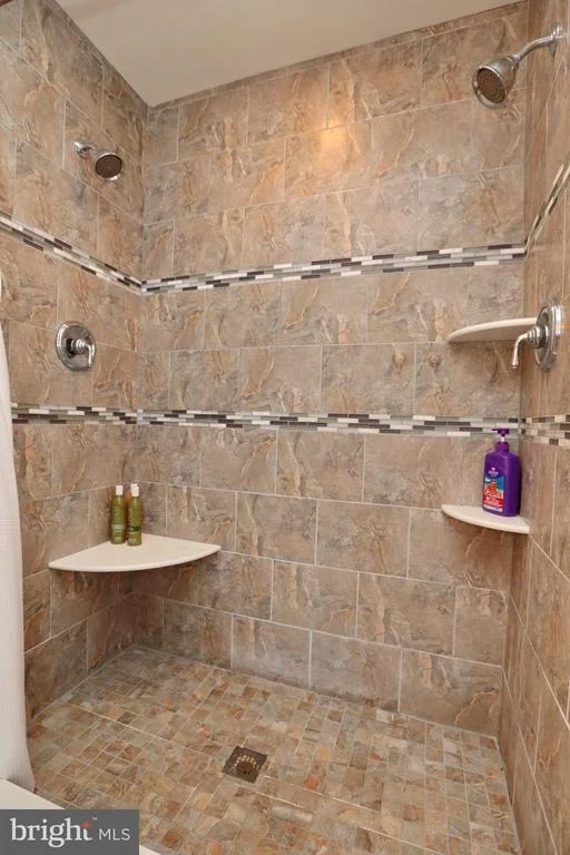 Photo of 8365 WARREN DRIVE