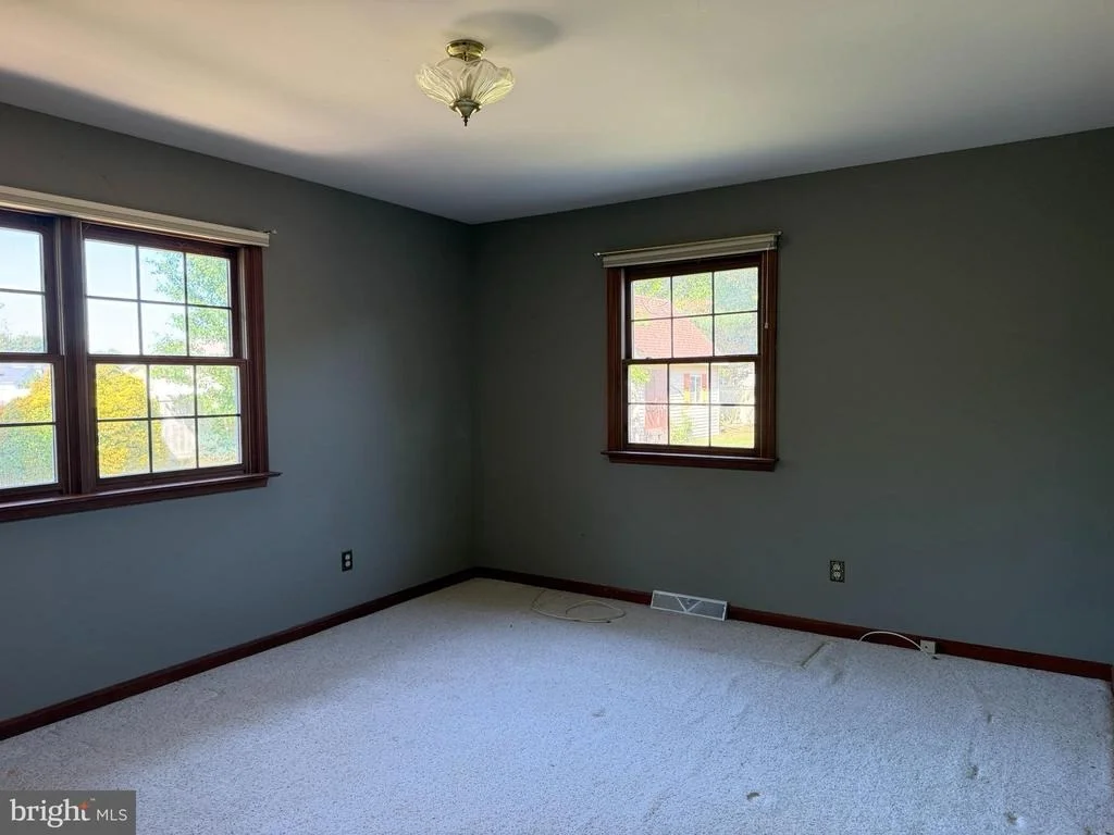 Photo of 37 JOHN ANDREWS DRIVE