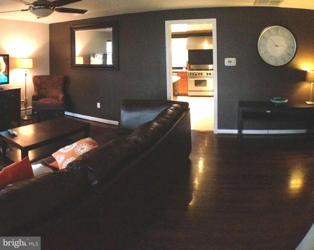 Photo of 17 13TH STREET E