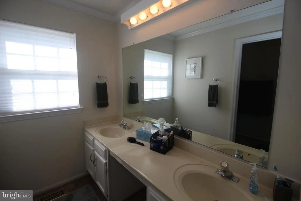 Photo of 403 SAYBROOKE VIEW DRIVE
