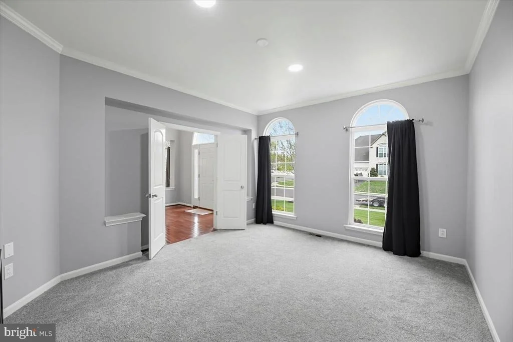Photo of 205 HUNTINGDON DRIVE