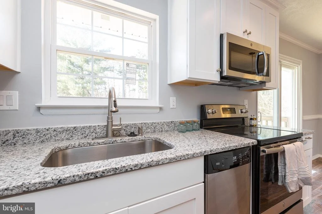 Photo of 708 UNIVERSITY DRIVE