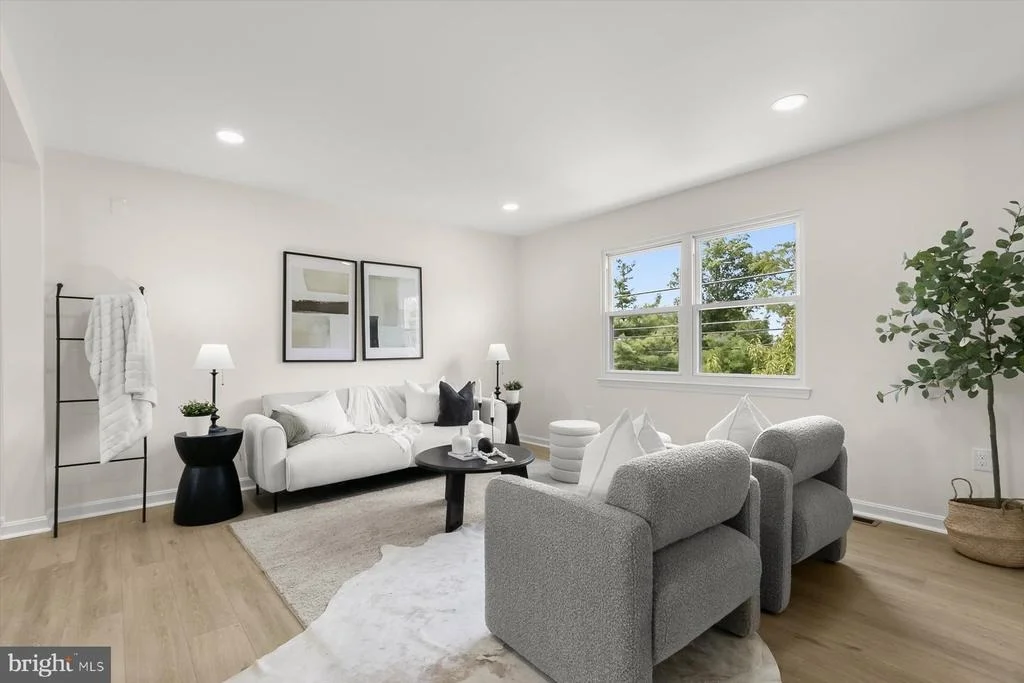 Photo of 1506 OPUS AVENUE