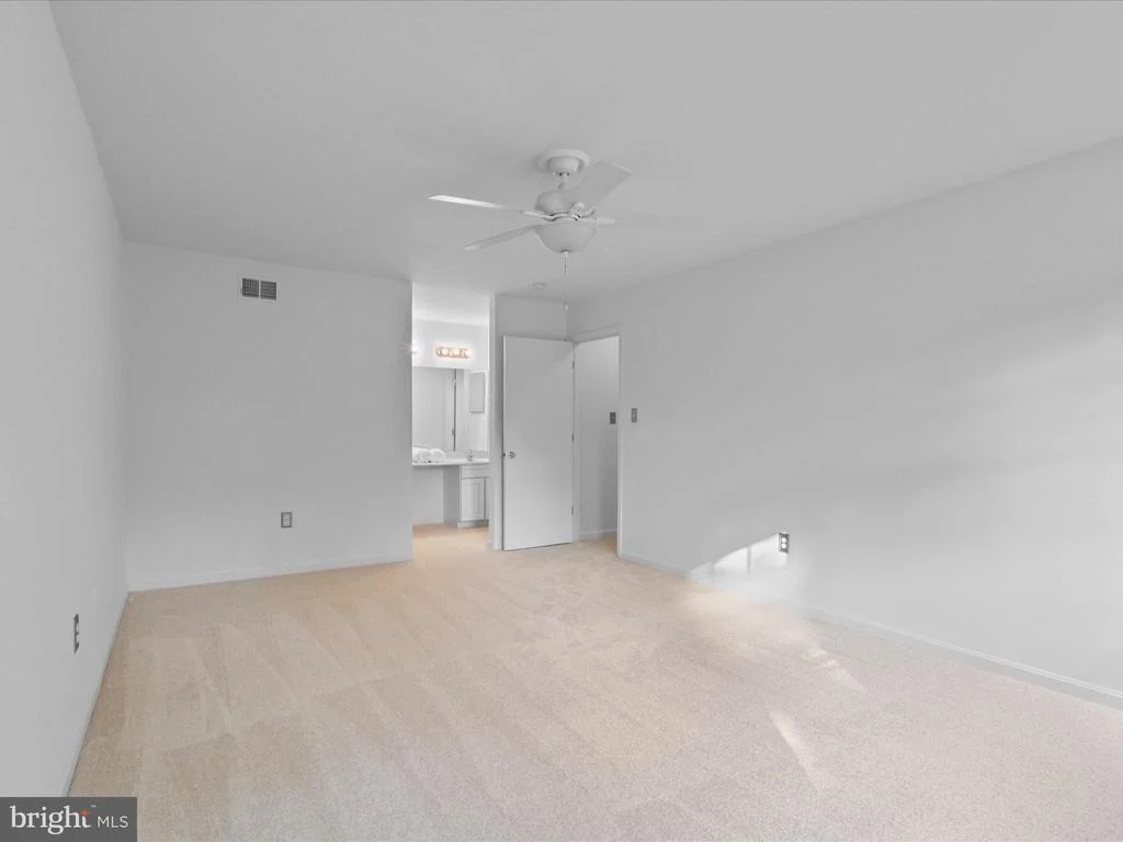 Photo of 8223 TREEBROOKE LANE