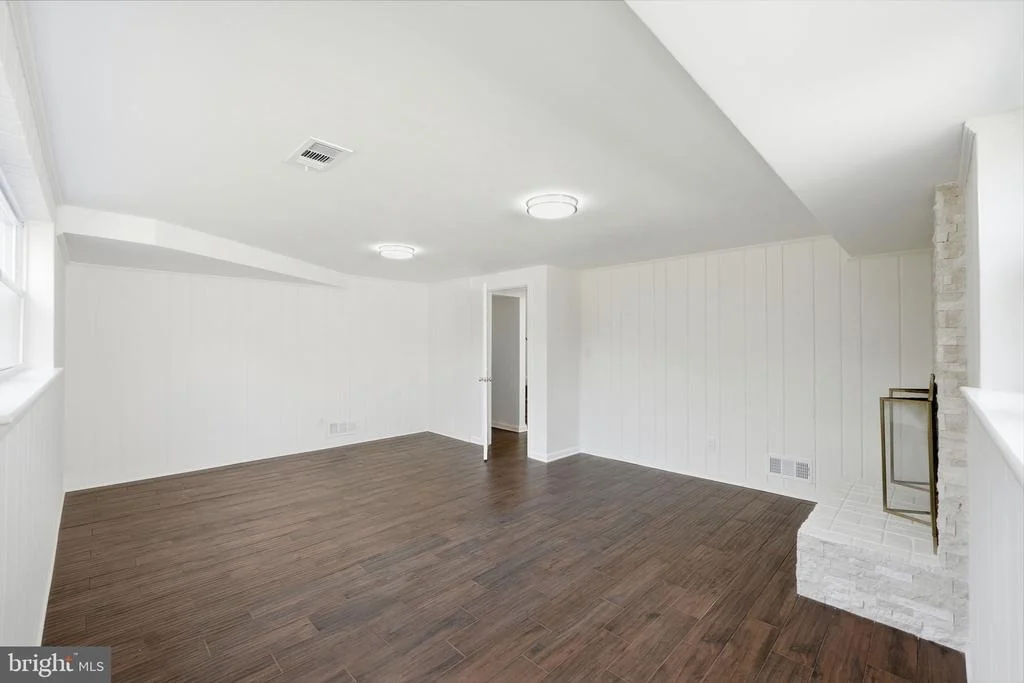 Photo of 9831 SINGLETON DRIVE