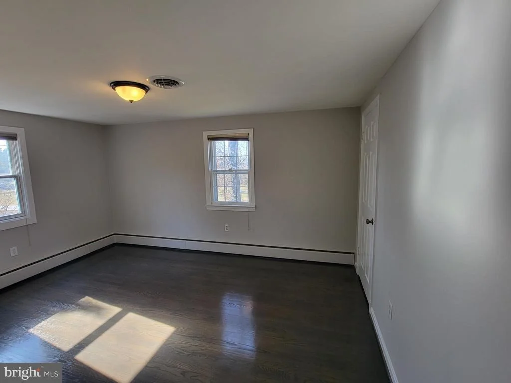Photo of 18909 MUNCASTER ROAD