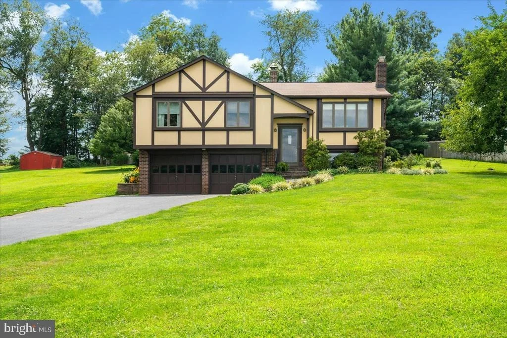 Photo of 10225 ALLVIEW DRIVE
