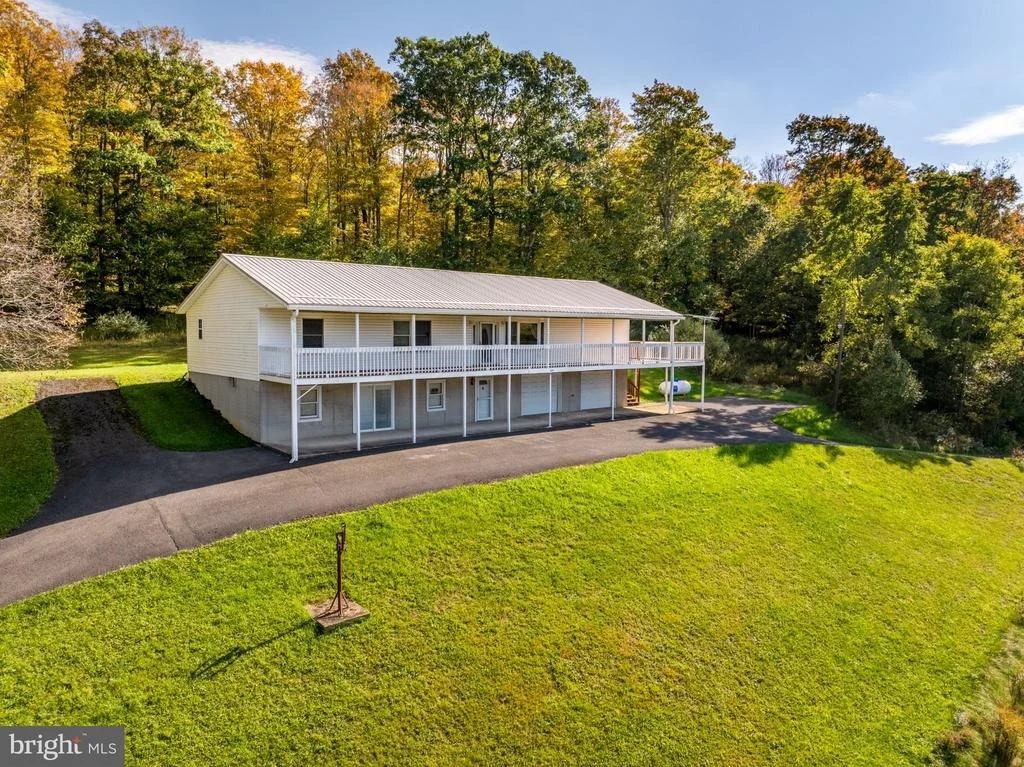 Photo of 2092 GORMAN ROAD