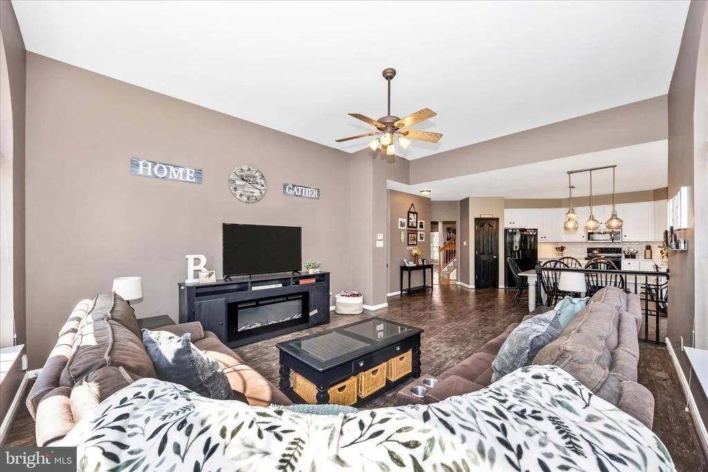 Photo of 1723 WHEYFIELD DRIVE