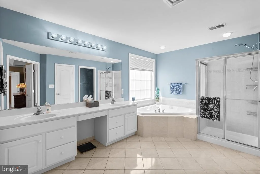 Photo of 220 GALYN