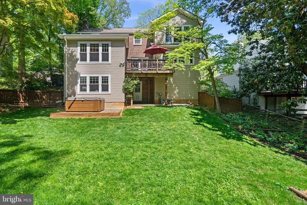 Photo of 213 CRESTMOOR CIRCLE