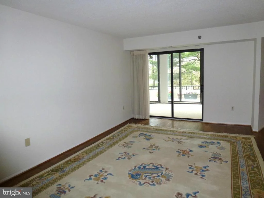 Photo of Unit 3104 at 15115 INTERLACHEN DRIVE